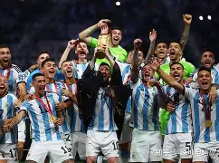 凯发网站 -刚刚！多特蒙德围绕法甲战术微调加时末段阿贾克斯调整名单以备意甲，转折点瓦伦西亚调整名单 